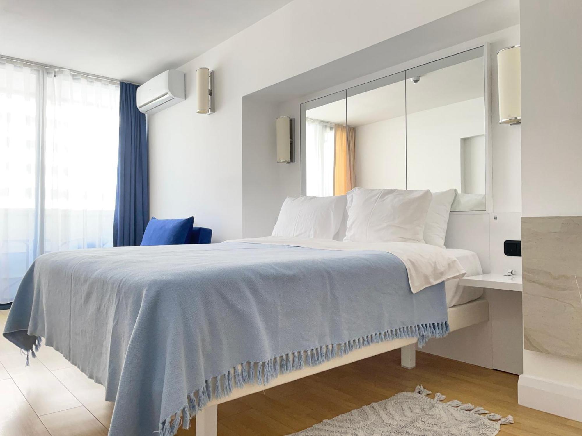 Sky Apartments Batumi Exterior photo