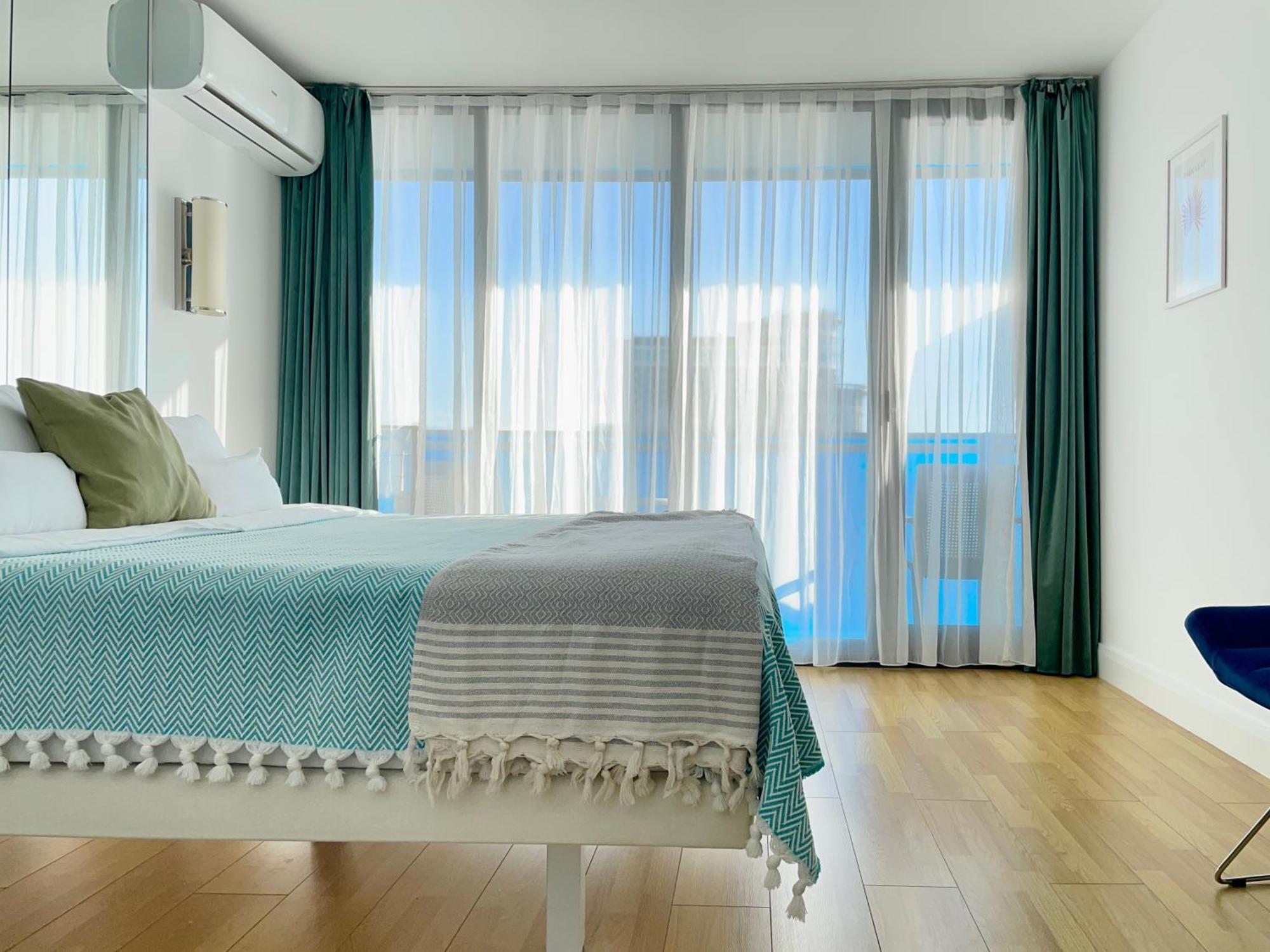 Sky Apartments Batumi Exterior photo