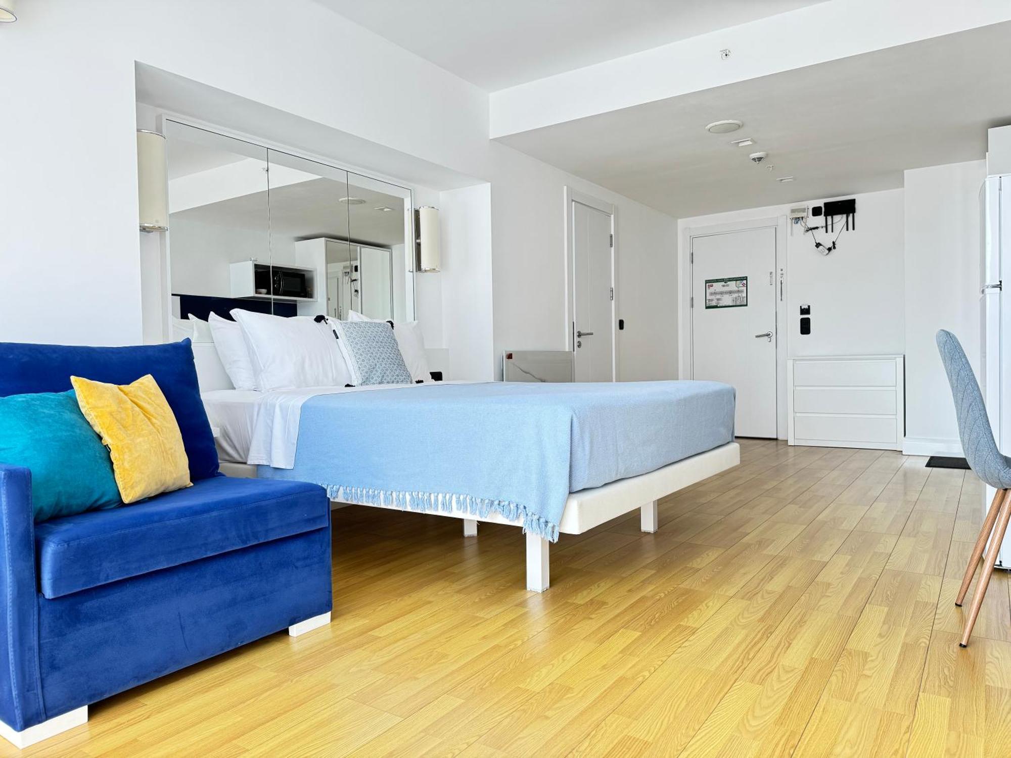 Sky Apartments Batumi Exterior photo